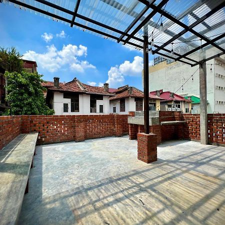 Dosomething Guest House 8 Ипох Экстерьер фото
